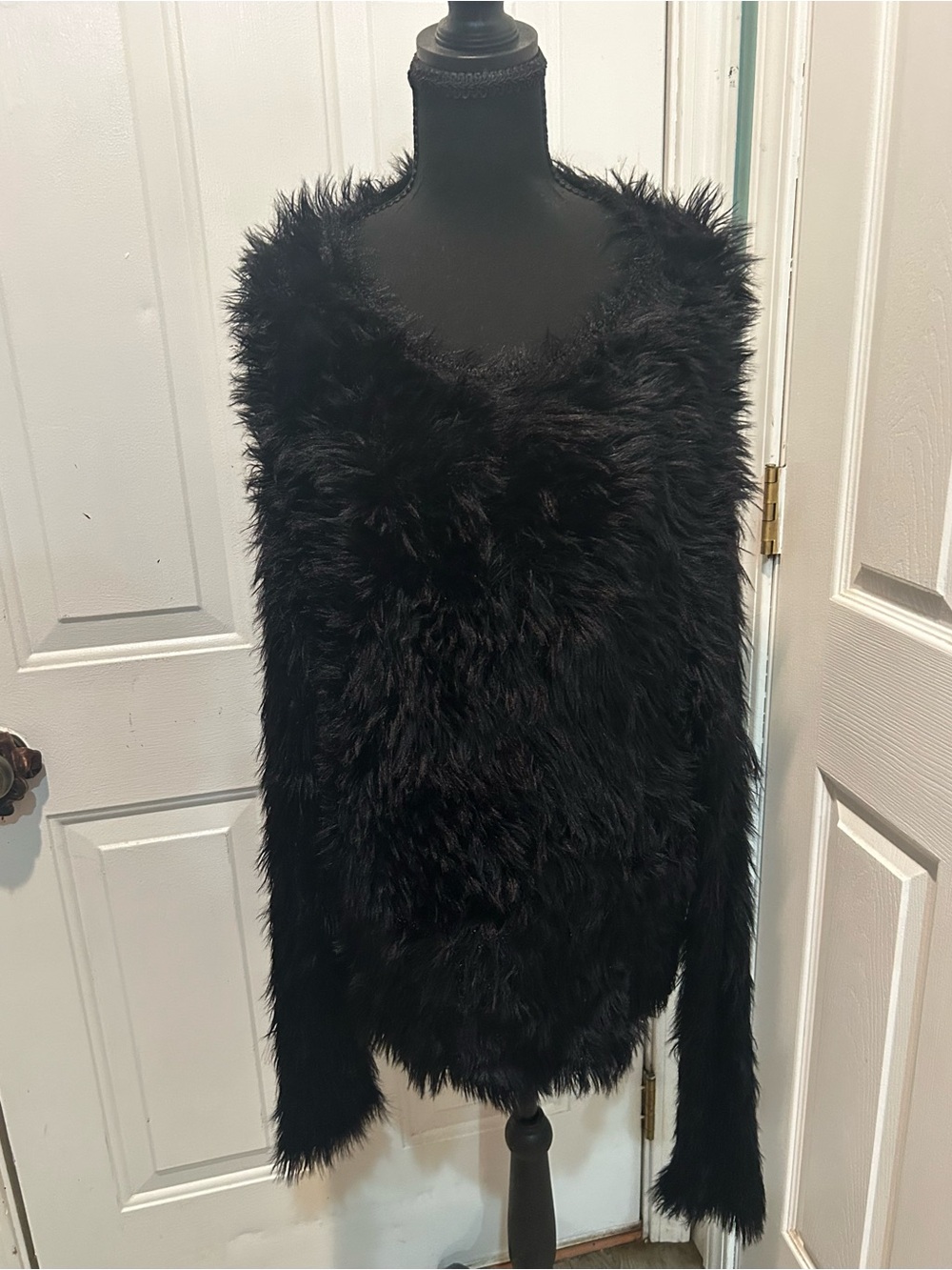Social Collision Black Fuzzy Shag Sweater Goth Emo Hot Topic SZ XL Whimsygoth